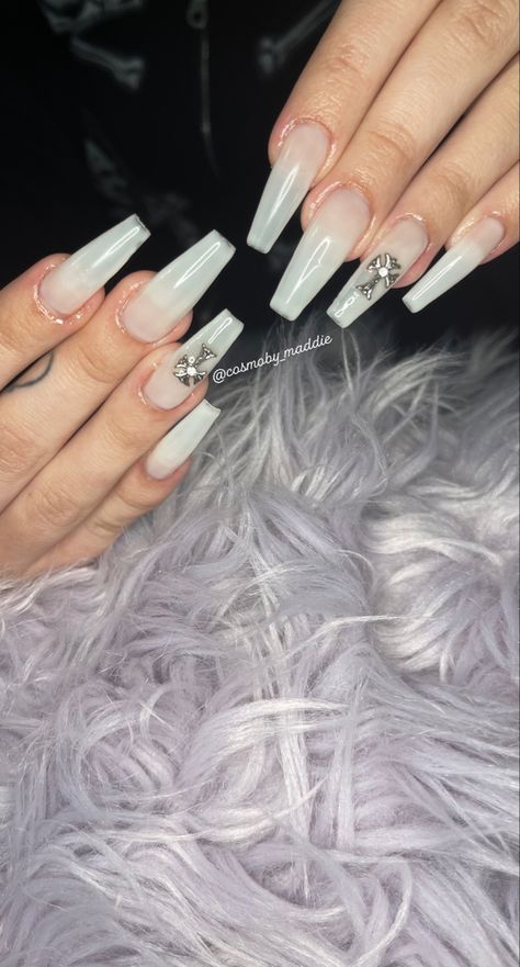 Milky White Nails With Cross, Diamond Cross Nails, Cross Charms Nails, White Nails With Charms Y2k, Rhinestone Cross Nails, White Nails Charms, White Charm Nails, White Nails Cross, White Cross Nails