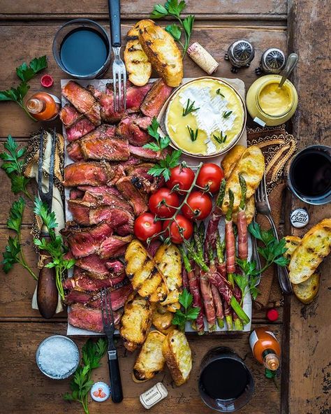 Steak Night Happiness = Summertime Perfection. 🔥Happy Thursday y'all!! Recipe for Steak Night Deliciousness chilling in my cookbook EAT DELICIOUS (link in profile).🤘🎉 #EatDelicious Board Meals, Dinner Boards, Steak Night, Snacks Für Party, Food Platters, Happy Thursday, Food Presentation, Wedding Food, Charcuterie Board