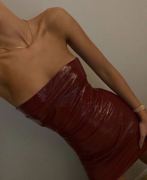 Red Leather Dress, Life Vibes, Party Fits, Paris Mode, Toronto Life, French Girls, Dress Aesthetic, Glam Dresses, Going Out Outfits