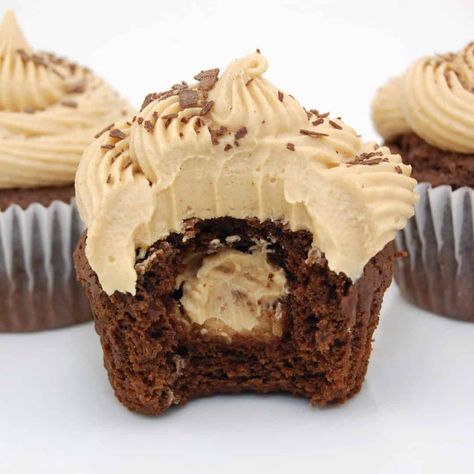 Buckeye Cupcakes Buckeye Cupcakes, Peanut Butter Ball, Peanut Butter Frosting, Peanut Butter Balls, Chocolate Cupcakes, Sweets Treats, Healthy Dessert, Let Them Eat Cake, Cupcake Recipes