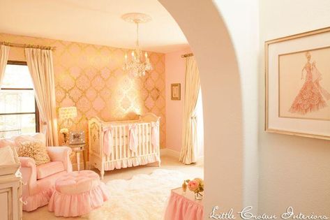 Gold Baby Room, Pink And Gold Nursery, Glam Nursery, Pink Gold Nursery, Pink And Gray Nursery, Nursery Interior Design, Girl Nursery Pink, Baby Nursery Design, Princess Nursery