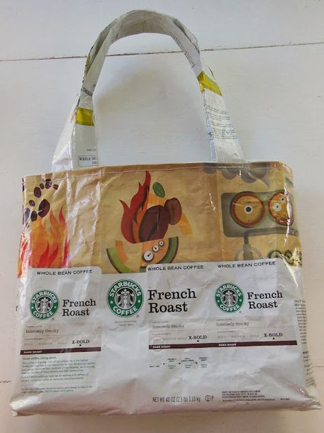 Coffee Bag Diy, Coffee Bag Crafts, Plastic Bags Diy, Recycled Coffee Bags, Upcycled Product, Starbucks Crafts, Bag Upcycle, Feed Bag Tote, Starbucks Coffee Beans