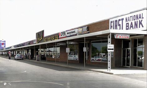 Old Photos of Middletown, Ohio | Middletown Shopping Center | Facebook Midwest Gothic, Middletown Ohio, Butler County, Ohio History, First Bank, Great River, Northwest Territories, My Bad, Short Story