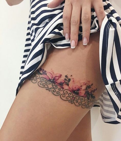 Thigh Garter Tattoo Simple, Intimate Tattoos For Women, Thigh Band Tattoo Women, Lace Thigh Tattoos, Payasa Tattoo, Thigh Garter Tattoo, Thigh Band Tattoo, Lace Sleeve Tattoos, Thigh Tattoo Ideas