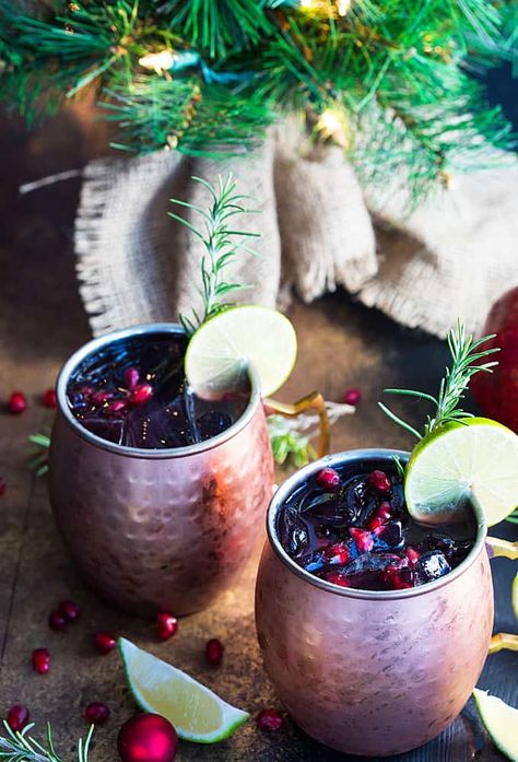 Frozen Moscow Mule Recipe, Pomegranate Moscow Mule, Best Moscow Mule, Holiday Mules, Pomegranate Benefits, Nye Food, Moscow Mule Drink, Moscow Mule Recipe, Mule Cocktail