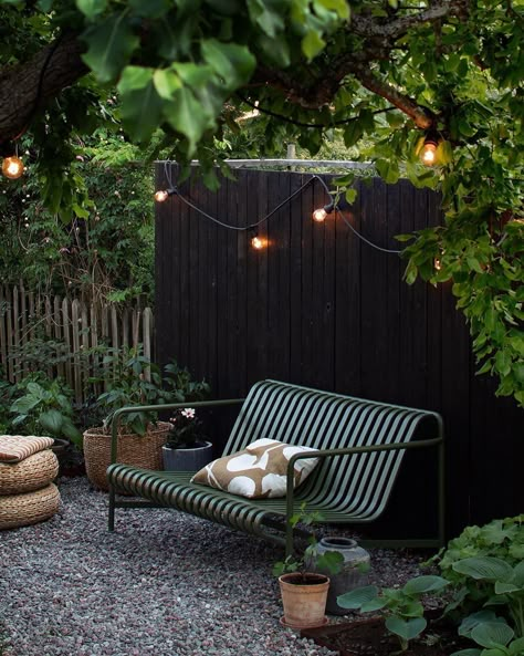 Scandinavian Inspiration, Garden Nook, Garden Inspo, Little Garden, Back Garden, Balcony Garden, Three Kids, Small Garden, Garden Room