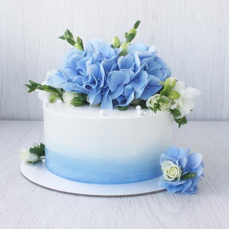 Hydrangea Cake, 60th Birthday Cakes, Elegant Birthday Cakes, Fresh Flower Cake, Spring Cake, Winter Cake, Hydrangeas Wedding, Eggless Cake, Wedding Cakes Blue