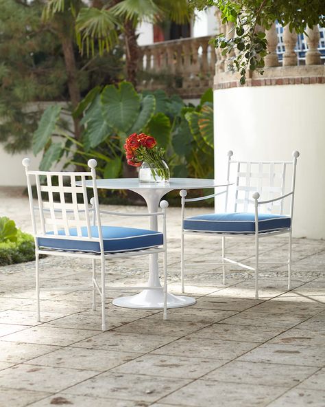 Bistro set indoor