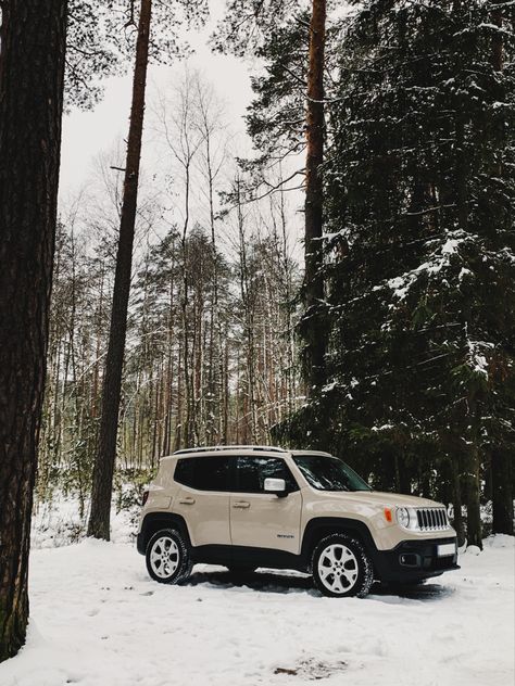 Jeep Renegade Limited Mojave Sand Winter Keep Renegade, Jeep Wrangler Beige, White Jeep Renegade, Jeep Renegade Aesthetic, Jeep Renegade Trailhawk, White Jeep, Dream Vision Board, Dream Cars Jeep, Jeep Renegade