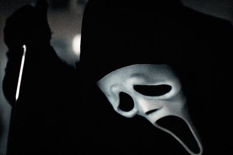 ghostface in scream (2022) icon mine give creds Scream Ios 16, Scream 5 Ghostface, Ghostface Widget, Ghostface Icons, Scream Icons, Scream Aesthetic, Sam Carpenter, Scream 5, Scream 3