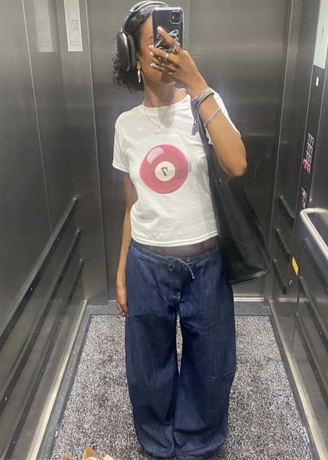 Women's Polo Shirt Outfit, Outfit Inspo Unique, Architect Aesthetic Outfit, 2024 Street Fashion, 90a Fashion Outfit, Fem Masculine Outfits, 90s Street Style, Looks Hip Hop, Outfit 90s