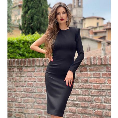 Arina Bernardini, Western Dress For Women, Midi Party Dress, Bodycon Dress Casual, Flannel Fashion, Short Bodycon Dress, Club Party Dresses, Elegant Party Dresses, Dreamy Dress