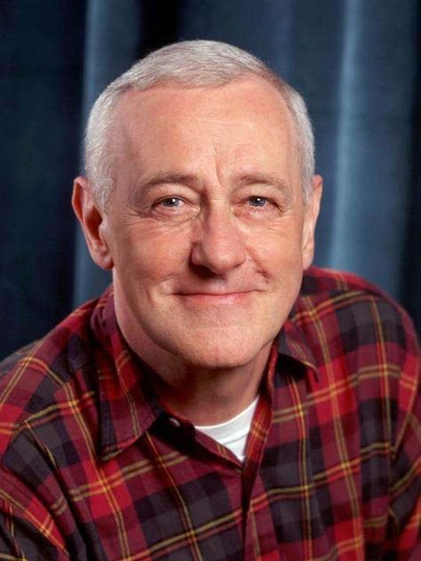 Gay Actors Who Play Straight Characters | List of LGBT Actors in Straight Roles (Page 22) John Mahoney, Western Illinois University, Actor John, Celebrity List, Character Actor, American Presidents, Famous Men, Blackpool, American Actors