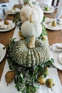 Designing a fall color pallet around blue and green squash and pumpkins, oak leaves, burlap, and rustic wood. Dining Table Decor Centerpiece, Fall Dining Table Decor, Fall Dining Table, Fall Pumpkin Centerpieces, Centerpieces Ideas, Fall Table Centerpieces, Autumn Dining, Rustic Pumpkin, Autumn Table