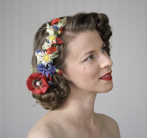 Create Easy Vintage Hairstyles Wildflower Headpiece Poppy Fascinator Bohemian Flower Hair Accessory Red White Blue Summer Clip 1930s 1940s - Meet Me in the Meadow Wildflower Headpiece, 1930s Costume, Vintage Corsage, Easy Vintage Hairstyles, Vintage Hairstyle, Hair Clips 90s, Bohemian Hair Accessories, Flower Wreath Hair, Hair Accessories Red