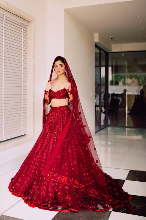 Sunaina khera, designer, Sunaina Khera Lehenga, Sunaina Khera, Lehenga Ideas, Baju Kahwin, Kerala Bride, Indian Wedding Inspiration, Indian Bridal Wear, Designer Outfits, Indian Bridal Outfits