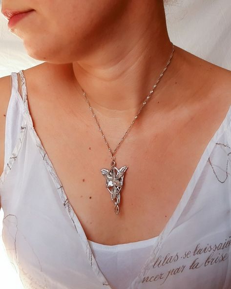 #lotr #arwen #evenstar #middleearth Arwen Necklace, Arwen Evenstar, Ring Styles, Jewelry Aesthetic, Dress Makeup, Cross Necklace, Silver Necklace, Hair Makeup, Necklaces