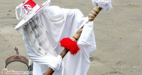 Eyo Festival, Eyo Masquerade, Yoruba Clothing, Nigerian Tribes, Culture Project, Nigeria Travel, Masquerade Outfit, Environment Photography, White Pigeon