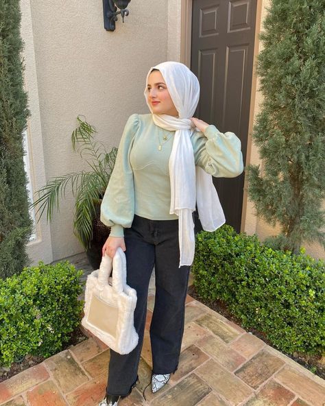 The Grass Is Greener, Grass Is Greener, Mode Turban, Dress Book, Hijabi Aesthetic, Outfit Hijab, Stylish Dress Book, Hijab Outfit, The Grass