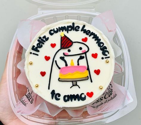 Mini Cakes For Boyfriend Birthday, Mini Cakes Ideas Aesthetic, Meme Cakes Birthday, Cakes For Boyfriend Birthday, Funny Bday Cakes, Mini Cakes For Boyfriend, Flork Cake, Pastel Individual, Meme Cake