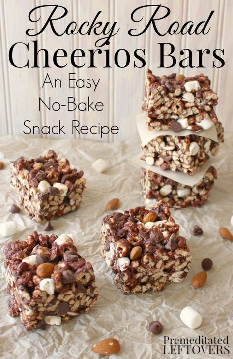 Rocky Road Cheerio Bars Cheerios Bars, Cheerios Snacks, Cheerio Treats, Easy Rocky Road, Cheerios Recipes, Cheerio Bars, Cereal Bars Recipes, Healthy Bedtime Snacks, Fun Dessert