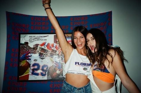 Uf Tailgate, Uni Aesthetic, College Gameday Outfits, Florida Outfits, Spring Semester, College Aesthetic, College Fits, Dream College, Dream School