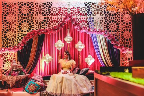 Mehendi Decor, Moroccan Theme, Booth Wedding, Dubai Wedding, Best Prom Dresses, Wedding Entrance, Indian Wedding Photos, Wedding Rituals, Moroccan Decor