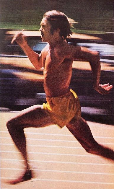 Hayward Field, Life Magazine Photos, Running Short Outfits, Steve Prefontaine, Best Running Shorts, Field Athletes, Running Photos, Running Design, Workout Posters