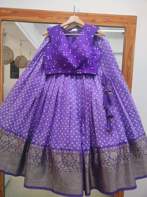 Bandhini Crop top lehenga Kids Crop Top Lehenga Designs, Crop Top Outfits Indian, Langa Blouse, Top Lehenga, Crop Tops For Kids, Bridal Blouses, Crop Top Lehenga, Raw Silk Lehenga, Work Lehenga