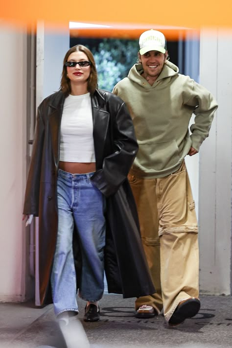 Hayley Bieber, Trendy Leather Jacket, Justin Bieber Outfits, Hailey Bieber Outfits, Justin Bieber Style, Hailey Bieber Style, Justin Hailey, Casual Chic Outfits, Long Leather Coat