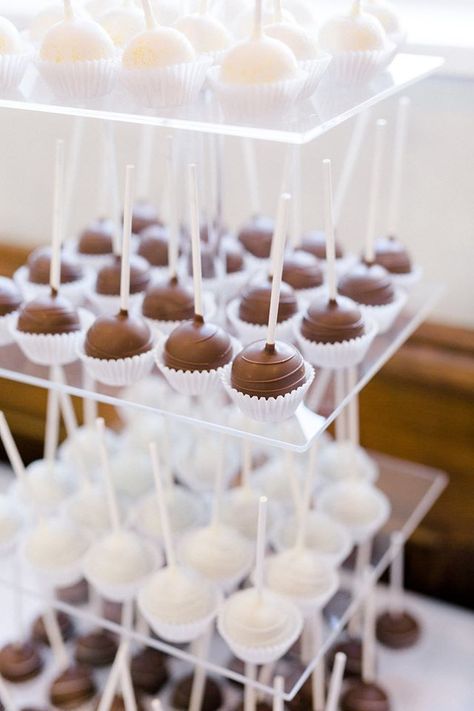 Cake Pops At Wedding, Ideas Other Than Wedding Cake, Healthy Wedding Desserts, Desserts On Sticks, Wedding Deserts Other Than Cake, Cake Pop Display Ideas Wedding, Wedding Desserts Other Than Cake, Unique Wedding Desserts, Mini Wedding Desserts