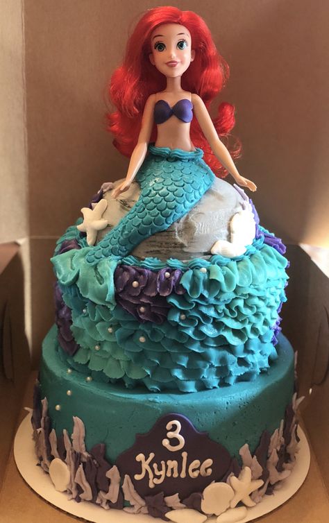 Ariel buttercream cake Ariel Theme Cake, Cake Butter Cream, Little Mermaid Cake, Ariel Cake, Little Mermaid Cakes, Mermaid Birthday Cakes, Mermaid Cakes, Theme Cake, Mermaid Birthday