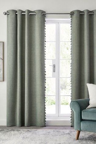 Green Curtains Living Room, Green Curtains Bedroom, Sage Green Curtains, Sage Curtains, Lounge Curtains, Background Minimal, Living Tv, Plain Curtains, Tassel Curtains