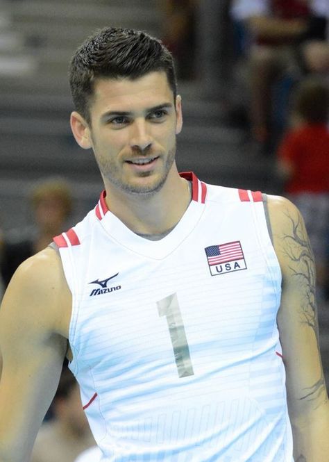 Matthew John Anderson is an American volleyball player. He is a member of the United States men's national volleyball team, with whom he was a participant of the Olympic Games, 2014 World League and 2015 World Cup. Bangs Dyed, Matt Anderson Volleyball, Usa Volleyball Team, Matthew Anderson, Volleyball Photography, Hot Rugby Players, Matt Anderson, Usa Volleyball, Mens Volleyball