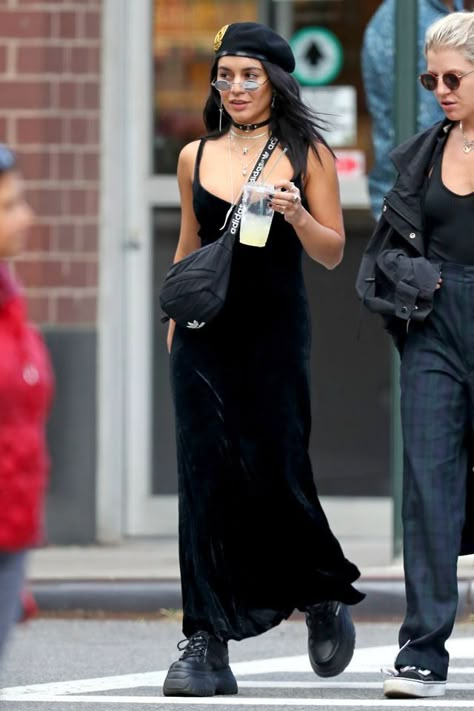 Estilo Vanessa Hudgens, Vanessa Hudgens Style, Goth Girl, New Rock, Looks Black, Vanessa Hudgens, Glam Rock, Looks Style, Mode Inspiration