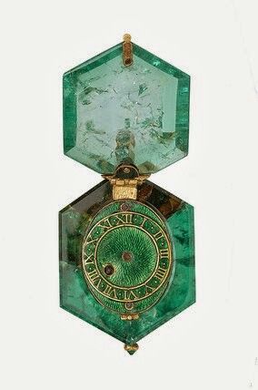 Emerald watch 1600's - found England 1912The Cheap side Hosrd History Magazine, History Videos, Emerald Crystal, Watch Set, London Museums, Old Watches, Colombian Emeralds, Ancient Jewelry, Back To Nature