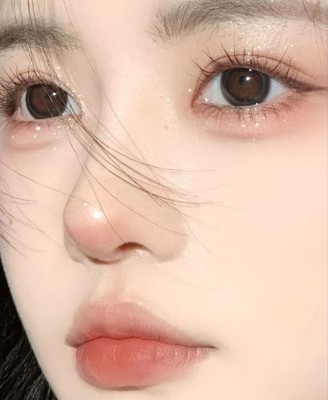 Douyin Makeup Monolid, Makeup For White Dress, Monolid Makeup, Korea Makeup, Soft Makeup Looks, Doll Eye Makeup, Ulzzang Makeup, Ethereal Makeup, Red Makeup