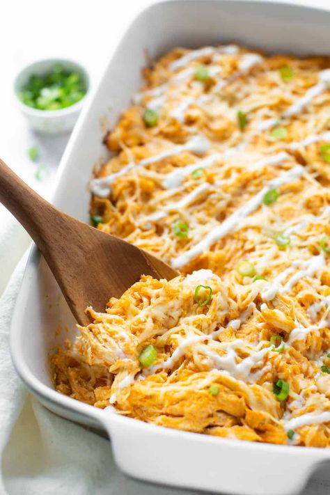 Buffalo Chicken Spaghetti Squash Casserole - Lauren Fit Foodie Chicken Spaghetti Squash Casserole, Buffalo Chicken Spaghetti, Buffalo Chicken Spaghetti Squash, Keto Buffalo Chicken, Easy High Protein Meals, Spaghetti Squash Casserole, Squash Casserole Recipes, High Protein Meal Prep, Protein Packed Meals