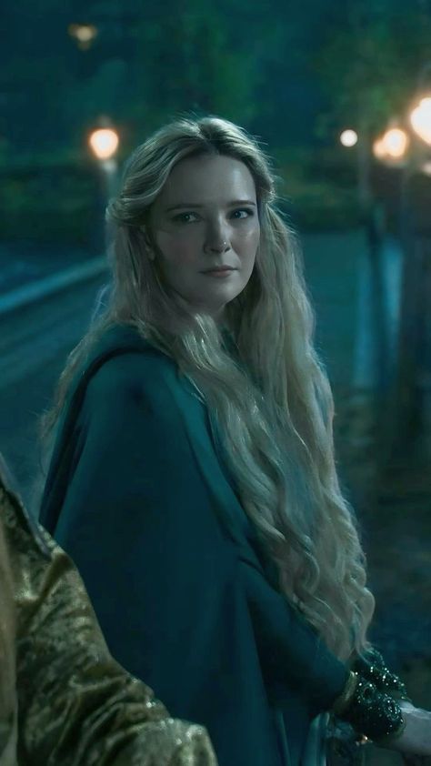 Galadriel Rings Of Power Season 2, Galadriel Hairstyle, Galadriel Lord Of The Rings, Galadriel Rings Of Power, Rings Of Power Aesthetic, Rings Of Power Galadriel, The Power Of The Rings, Power Of The Rings, Lotr Rings Of Power