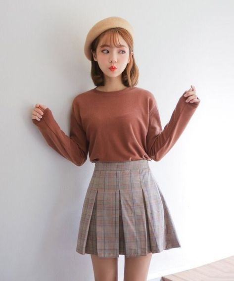 Preppy Korean Outfits, Affordable Winter Outfits, Kore Ulzzang, Winter Outfits Ideas, Korean Fashion Outfits, Korean Girl Fashion, Korean Fashion Trends, Korean Dress, Hailee Steinfeld