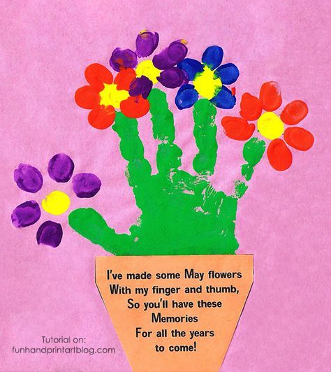 Here is my son’s Mother’s Day Card (that I helped him make for me….  ) I saw the cutest handprint and fingerprint flowerpot craft over on Tip Junkie and thought it was a neat idea. My son enjoys painting with his fingers and isn’t good with a scissors quite yet, so I adapted it so he... Mothers Day Crafts Preschool, Hand Print Flowers, Mothers Day Cards Craft, Easy Mother's Day Crafts, Mother's Day Projects, Mothers Day Poems, Mother Poems, Mother's Day Activities, Mothers Day Crafts For Kids