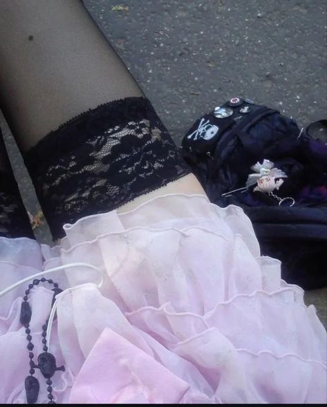 Pastel Goth Aesthetic, Pink Goth, Under Your Spell, Pastel Grunge, Kawaii Goth, Goth Aesthetic, Soft Grunge, Grunge Aesthetic, Pastel Goth