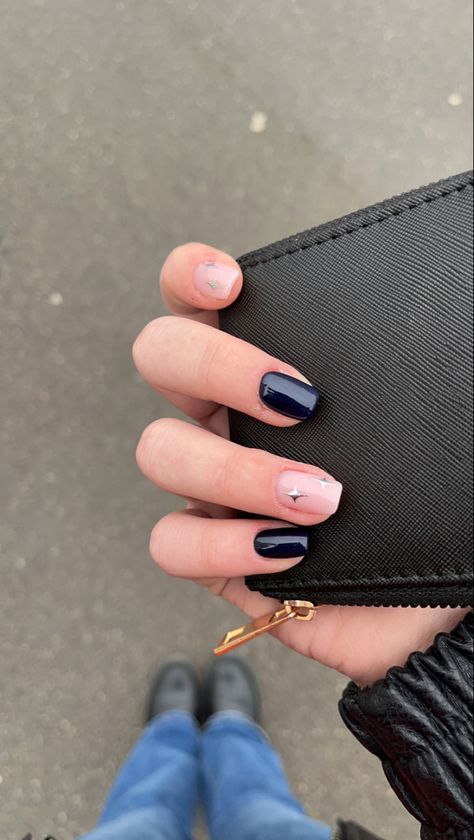 Navy Blue Nails Natural, Short Nails Ideas Dark Colour, Short Nail Designs Navy Blue, Dark Nails Ideas Short, Short Navy Nail Designs, Dark Blue With Stars Nails, Short Nails Ideas Dark Blue, Black And Blue Nail Ideas Short, Dark Blue Prom Nails Short