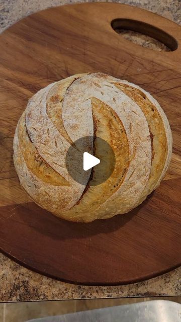 Anna Boyd on Instagram: "Sourdough Scoring. One of my favorite parts of the bread making process.😍  Design inspired by @thesourdoughflourist   #sourdoughart #sourdoughaddict #supportsmallbusiness #ilovesourdough #cottagebakery #sourdoughlove #naturesyeast #breadart #artisansourdough #sourdoughboule" Simple Bread Scoring Patterns, Sourdough Bread Scoring Designs, Sourdough Bread Cut Designs, Easy Sourdough Scoring, Sourdough Bread Design, Sour Dough Score Designs, Fall Sourdough Scoring, Sourdough Scoring Ideas, Scoring Sourdough Bread Designs