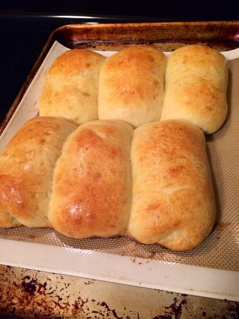 West Virginia Pepperoni Rolls Recipe, Mealie Bread, Pillsbury Pizza Crust Recipes, Wholemeal Sourdough, Cornmeal Cornbread, Pepperoni Rolls Recipe, Southern Food Recipes, Pepperoni Roll, Pillsbury Pizza