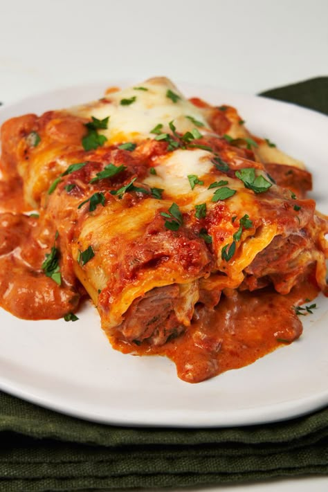 Easy Sausage Manicotti Bake Chicken Sausage Manicotti, Easy Sausage Manicotti Bake, Italian Sausage Stuffed Manicotti, Sausage Manicotti Bake, Meat Manicotti Recipe, Italian Sausage Manicotti, Sausage Stuffed Manicotti, Sausage Manicotti Recipe, Pasta Manicotti