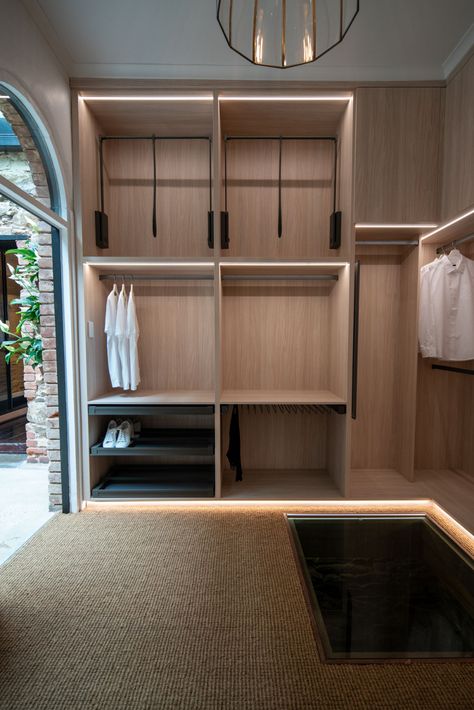 Adelaide Walk-in Wardrobes | Make The Most Of Your Space | Packers Pull Down Wardrobe Rail, Wir Ideas, Walk In Robe Designs, Walk In Robe Ideas, Small Walk In Wardrobe, Corner Wardrobe Closet, Walk In Wardrobe Design, Wardrobe Dresser, Joinery Design