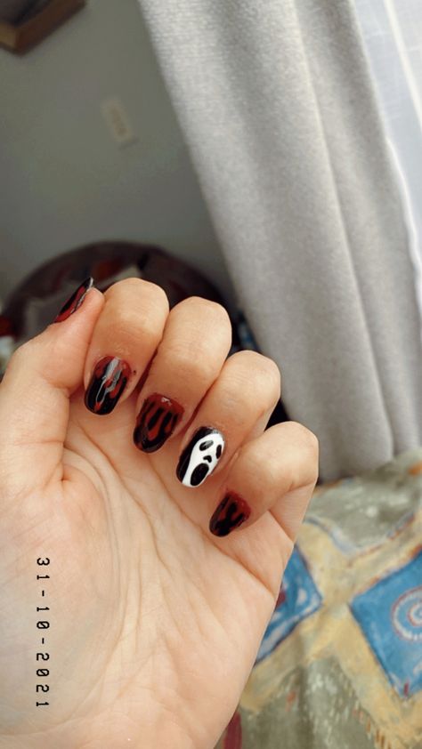 Mens Halloween Nail Art, Fall Nails For Men, Short Nail Inspo Masc, Halloween Men Nails, Mens Halloween Nails, Men Halloween Nails, Men’s Halloween Nails, Halloween Nails For Men, Halloween Nails Men