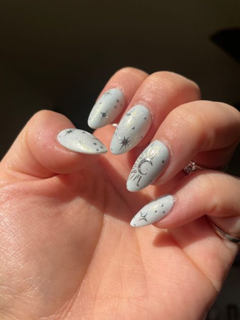 Nails With Moons And Stars, Silver Celestial Nails, Silver Moon Nails, Nail Designs Moon, Nails Powder Blue, Sun Moon Nails, Blue Moon Nails, Silver Star Nails, Nails Powder