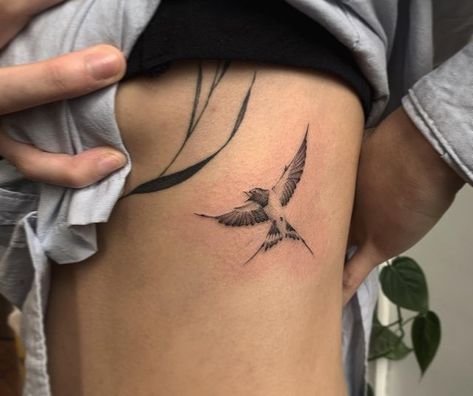 Fine Line Mockingbird Tattoo, Bird Tattoo Side Ribs, Bird Tattoo On Ribs, Fine Art Tattoos, Bird Hip Tattoo, Bird Rib Tattoo, Bird Back Tattoo, C Tattoos, Blackbird Tattoo